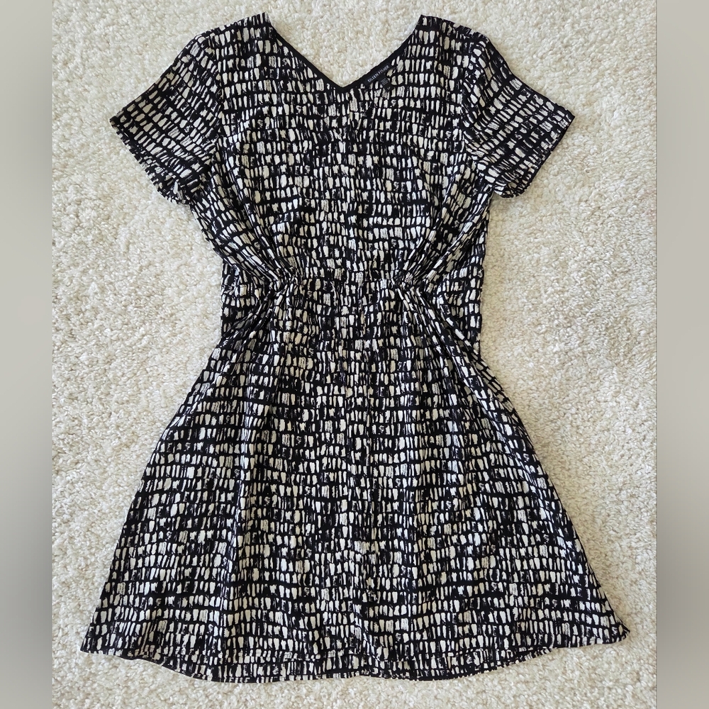100% Silk Eileen Fisher Black and Cream A-Line Midi Dress, Size Small